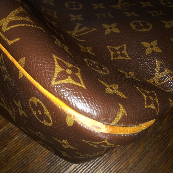 Louis Vuitton bag - Picture 8 of 11